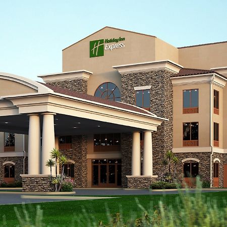 Holiday Inn Express & Suites - Redding By Ihg Exterior foto